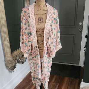 Umgee Floral Crochet Trim Kimono